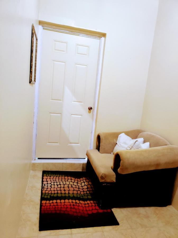 Gables Vacation Rentals With Private Gated Parking Onsite Knockpatrick Exterior photo